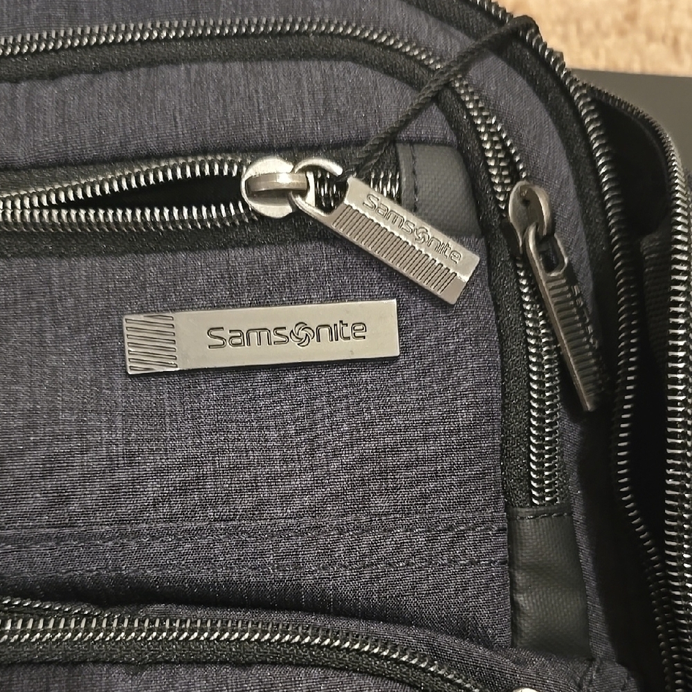 Samsonite Gray Backpack - Picture 3 of 17